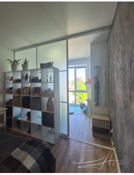 Потрійні алюмінієві розсувні системи